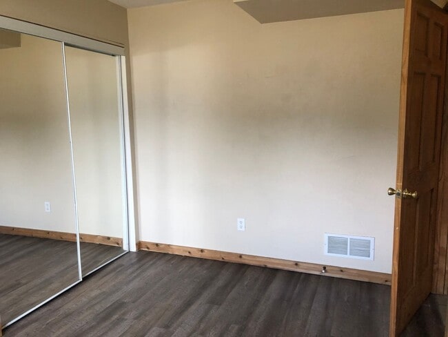 Photo - 1126-1128 Greenwood Unit 1126