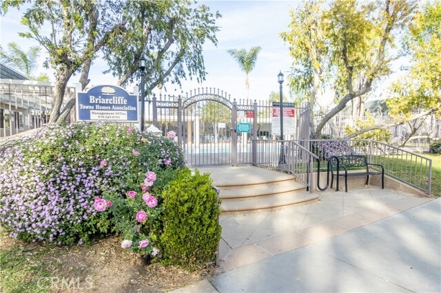 Building Photo - 6520 Tampa Ave