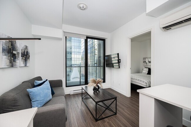 Photo - 665 Rue Versailles Unité SI ID1261796P