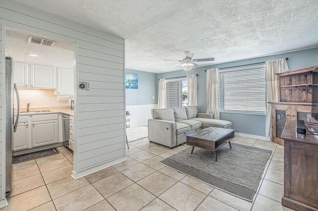 101 Old Ferry Rd
