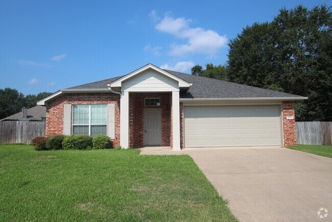 Building Photo - 3 Bedroom 2 Bath in Whitehouse ISD!