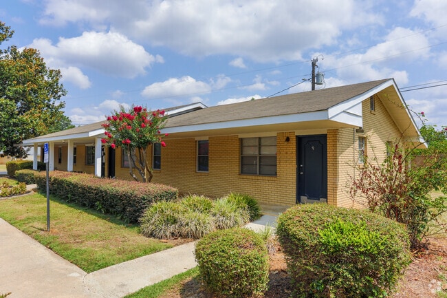 Oakview Apartments