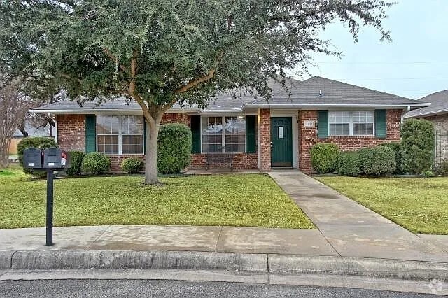 Building Photo - 1241 Buttercup Ln Rental