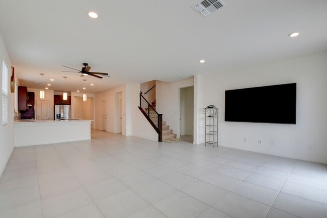 Photo - SPARKLING POOL in TULE SPRINGS