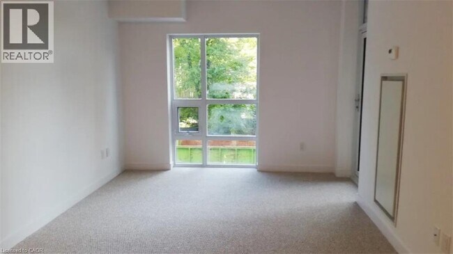 Photo - 81 Robinson St Unité 201