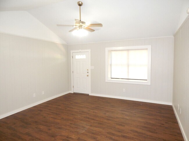 Photo - Country Living-City Close! Updated 2 Bedro...