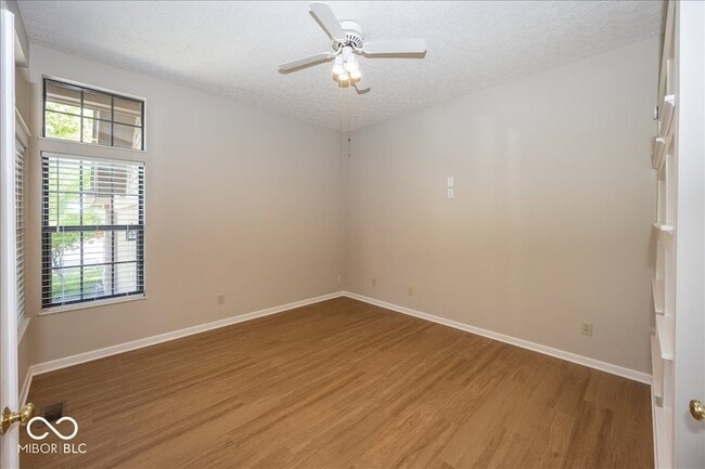 Photo - 11179 Avery Row