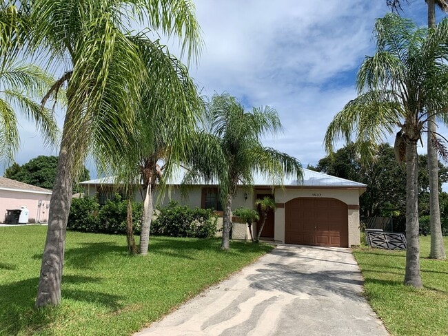 Building Photo - Single family rental home located East of US 1 off Walton Rd 2/1/1