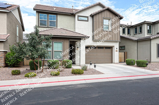 Photo - 640 W Winchester Dr