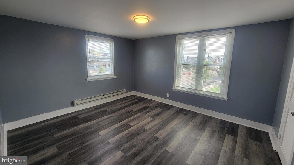 Photo - 600 E Carver St