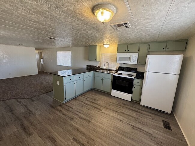 Photo - 16002 N 66th Dr