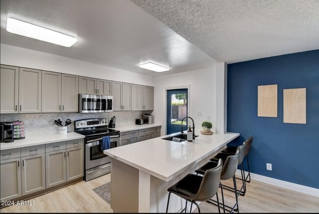 Photo - 1015 E Concorda Dr