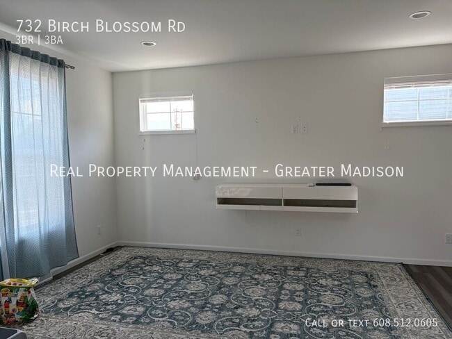 Photo - 732 Birch Blossom Rd