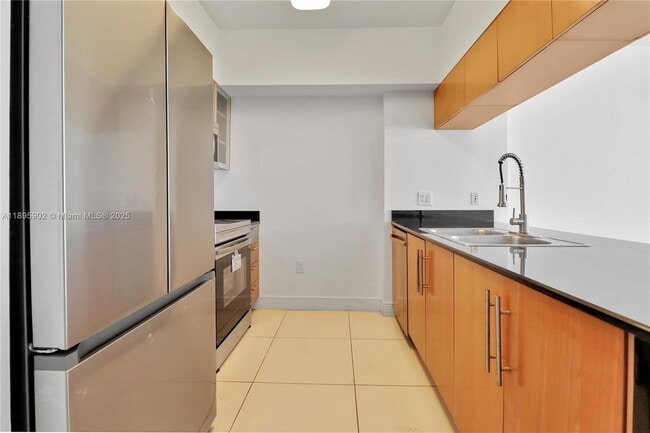 Photo - 1750 N Bayshore Dr Unit 3905