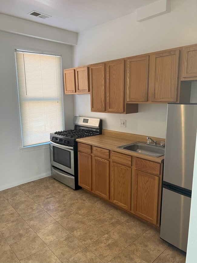 Building Photo - 2103 Rhode Island Ave NE Unit 102 Rental