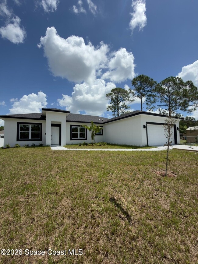 Photo - 725 Bryant Rd