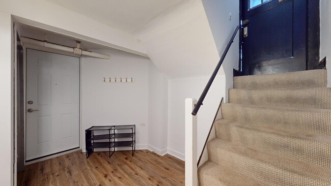 Photo - 8912 Ewing Ave