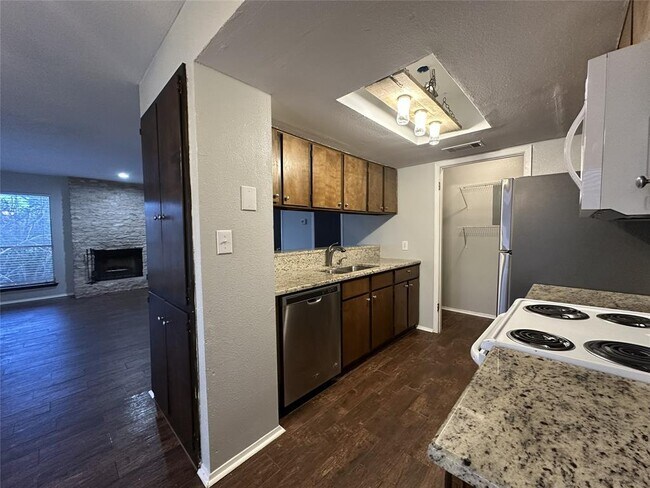 Photo - 1305 Camp Craft Rd