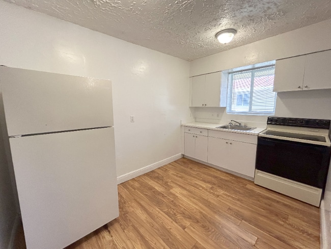 Photo - 641 NE 86th St Apartamento Unidad 3