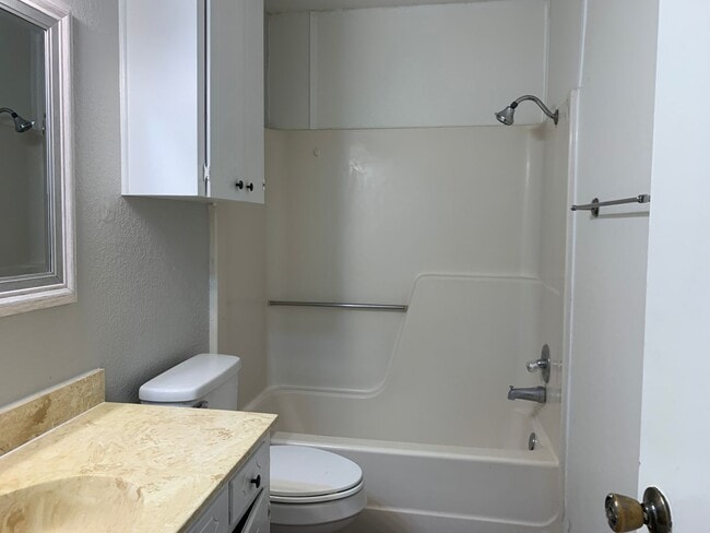 Photo - 805 Orleans Dr