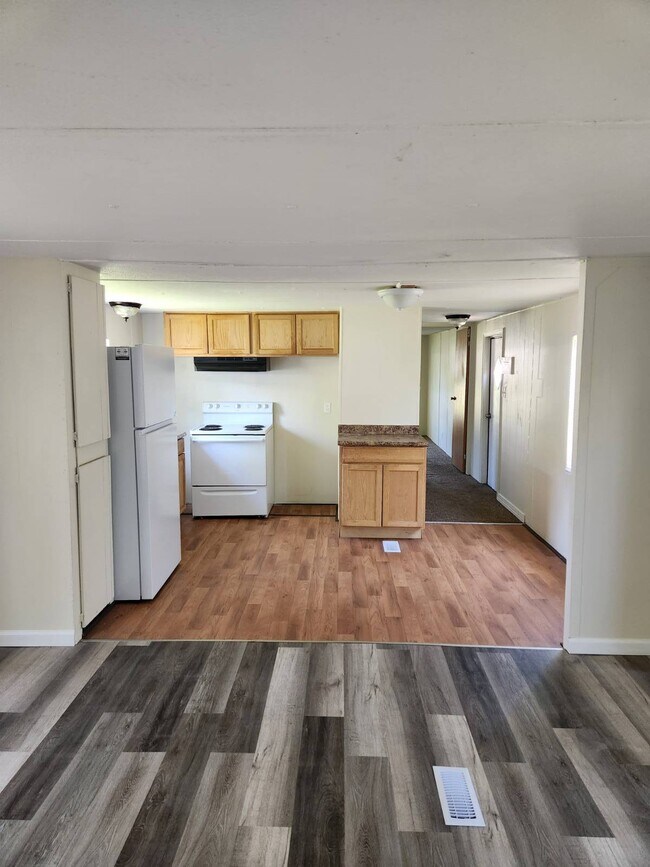 Photo - 134 Grace Park Ln