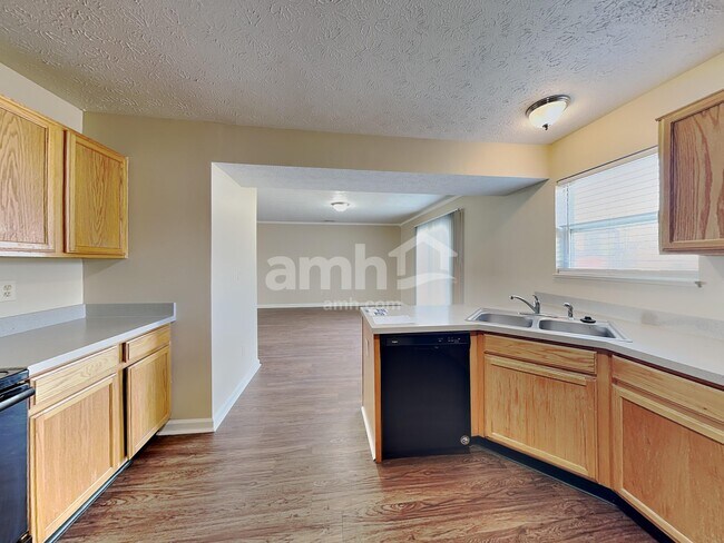 716 Greene Ct