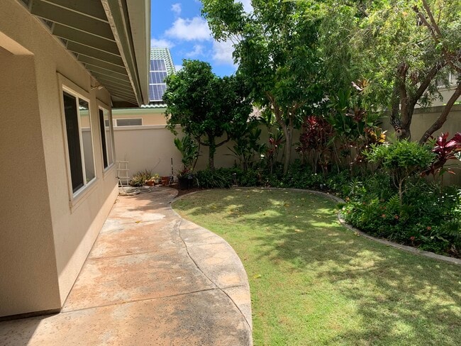 Photo - 327 Ainahou St