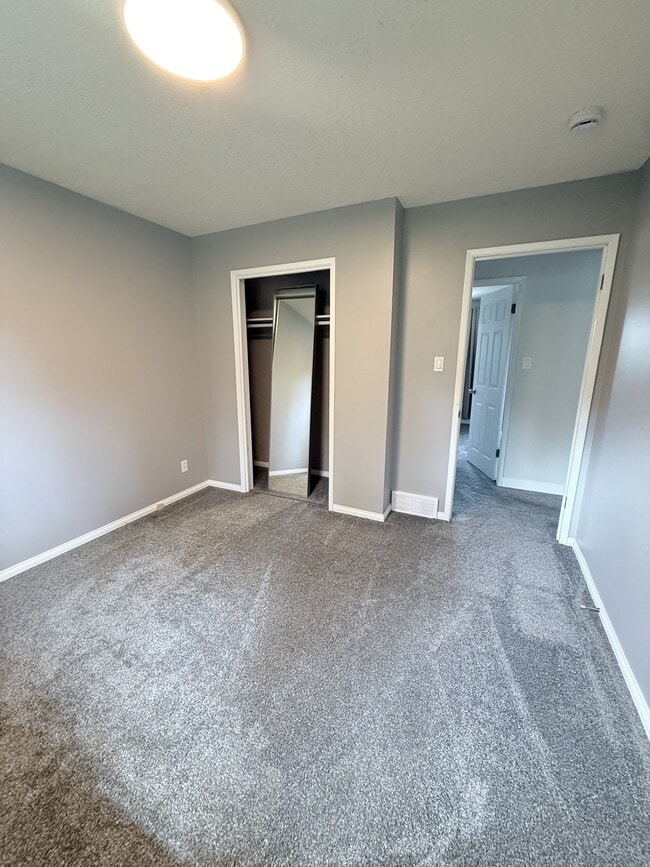 Photo - 242 Carleton Dr