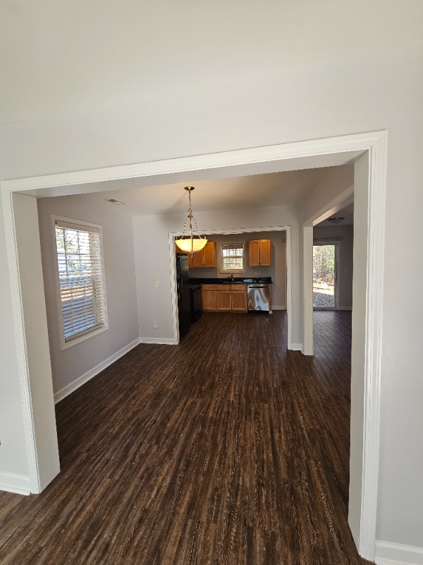 Photo - 527 Walter St