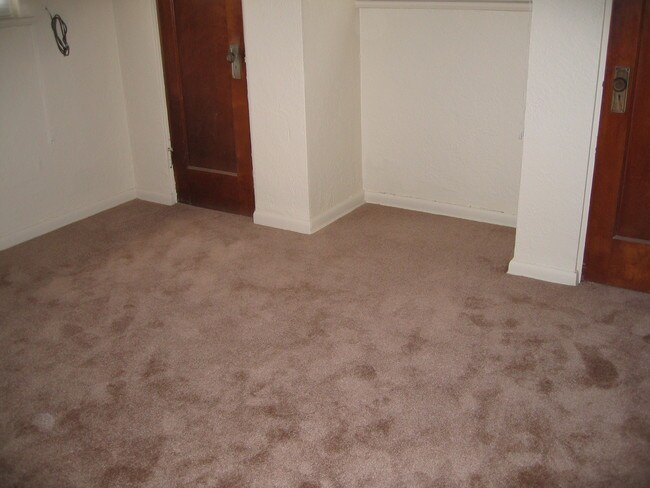 Dormitorio 2/armarios - 865 McClain Rd Unidad 865