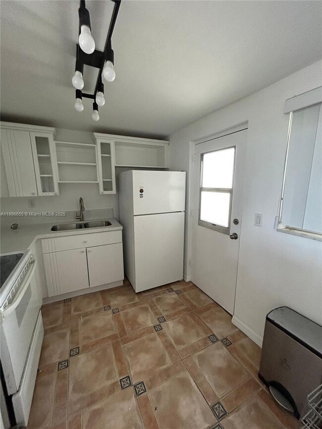 Photo - 7850 Byron Ave Unit 403