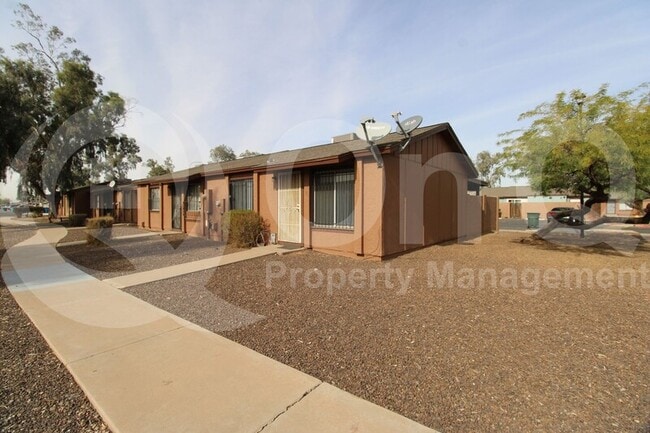 Photo - 3645 N 69th Ave