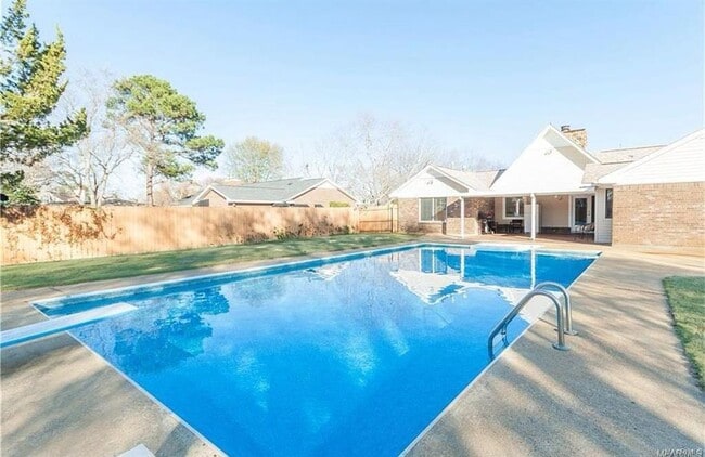 Photo - 109 Duck Cove