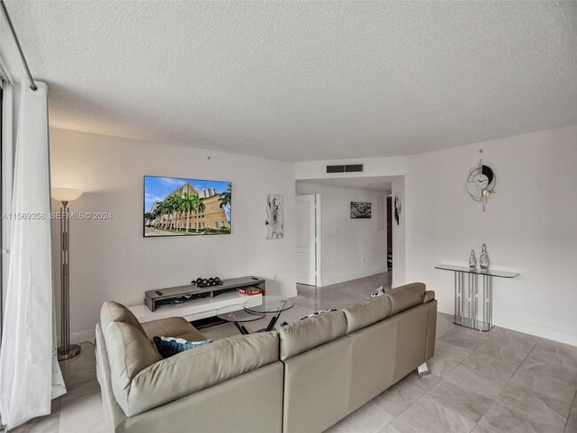 Photo - 17555 Atlantic Blvd Unit 1101