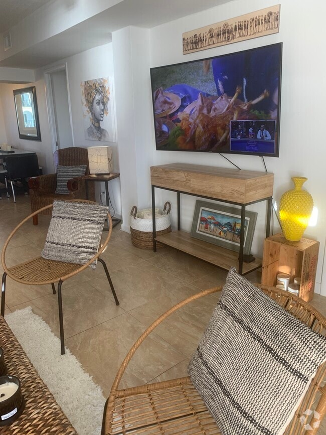 Building Photo - 33 Ocean Ave Unit 409 Rental