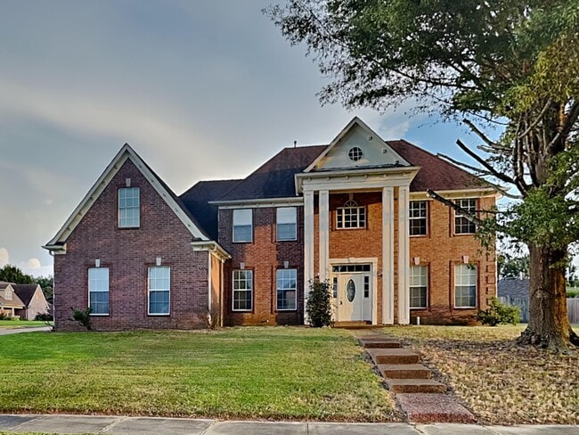 Building Photo - 8165 Fallen Bridge Ln Rental