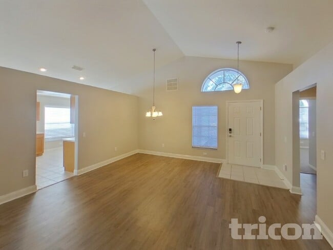 Photo - 6926 Waterbrook Ct