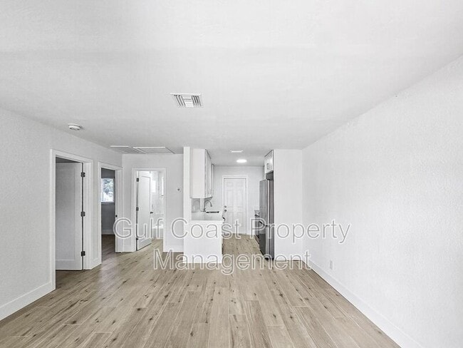 Photo - 516 12th St W Unit A