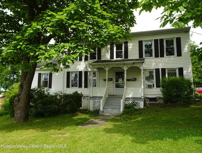 Building Photo - 921-923-923 Columbia St