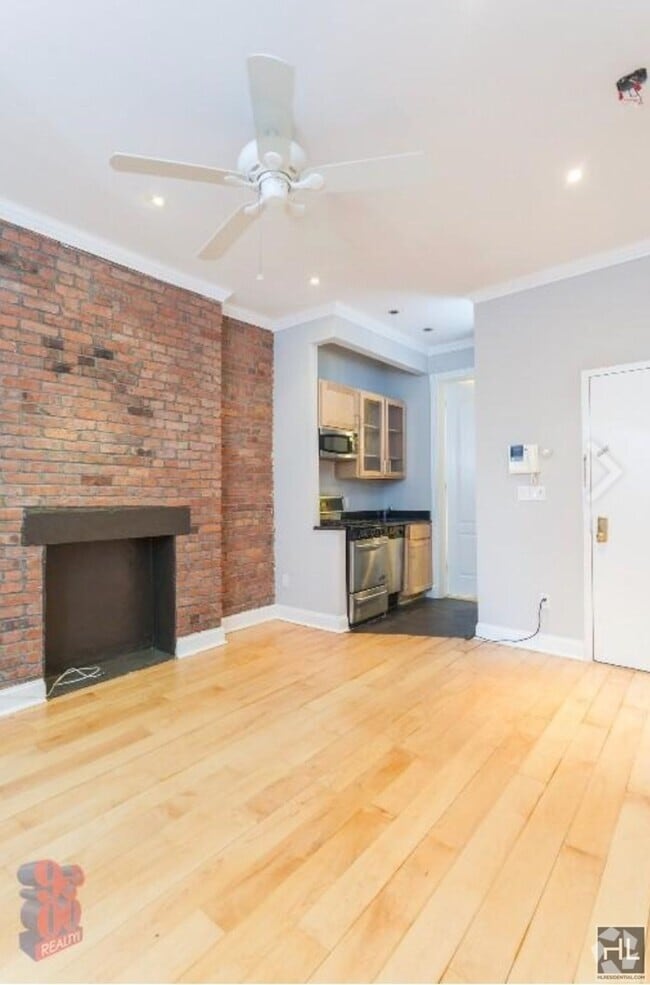 Building Photo - Avenue B Rental