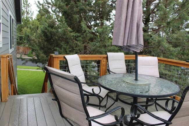 Photo - **Unfurnished** Spacious single-level 3 BR...