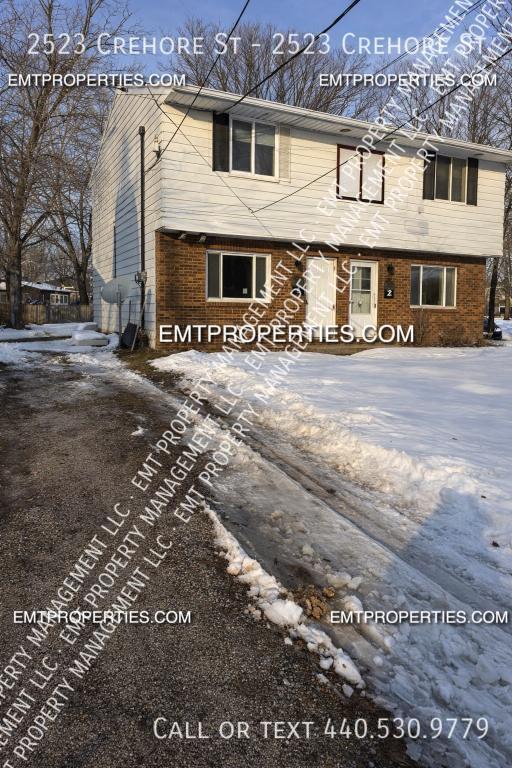 Building Photo - 2523 Crehore St Unit 2523 Crehore St