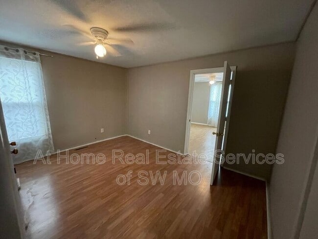 Photo - 618 W Harrison St