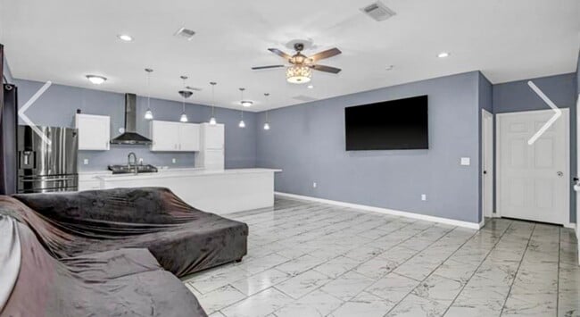 Photo - 301 Tabor St