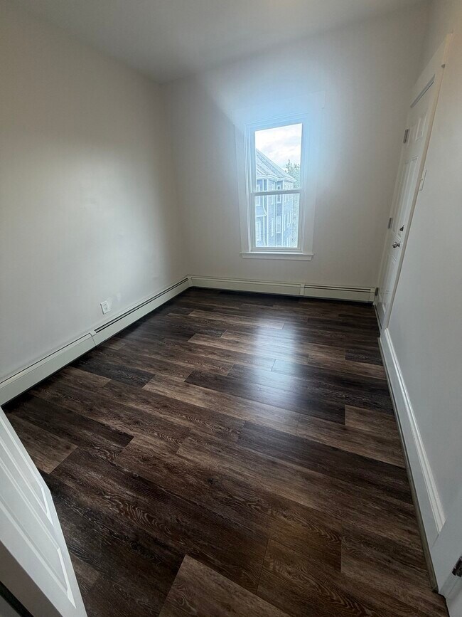 1 Stapleton St Unit 3