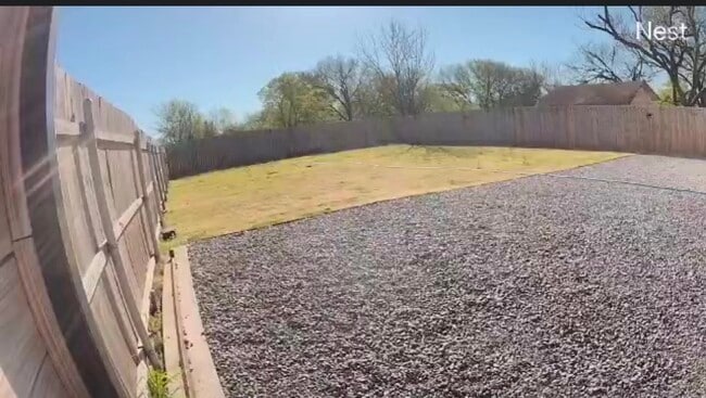 Photo - 770 Elwayne Ave