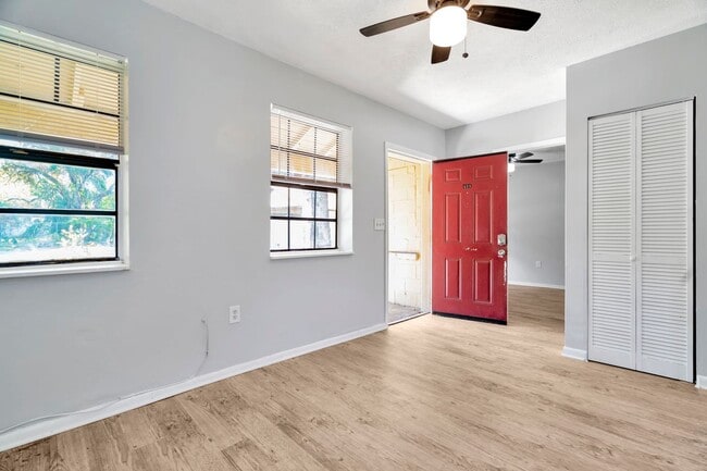 Pinewood Apartments
