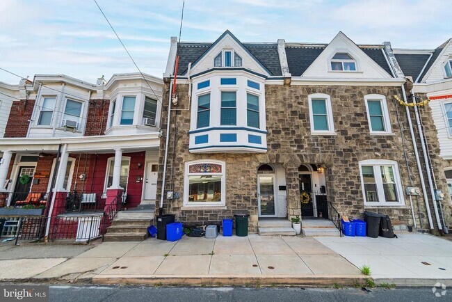 Building Photo - 3830 Manayunk Ave Rental