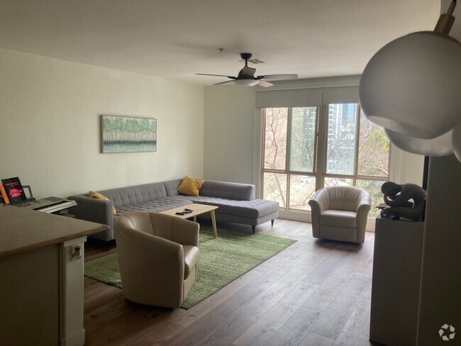 Building Photo - 1501 Front St Unit 304 Rental