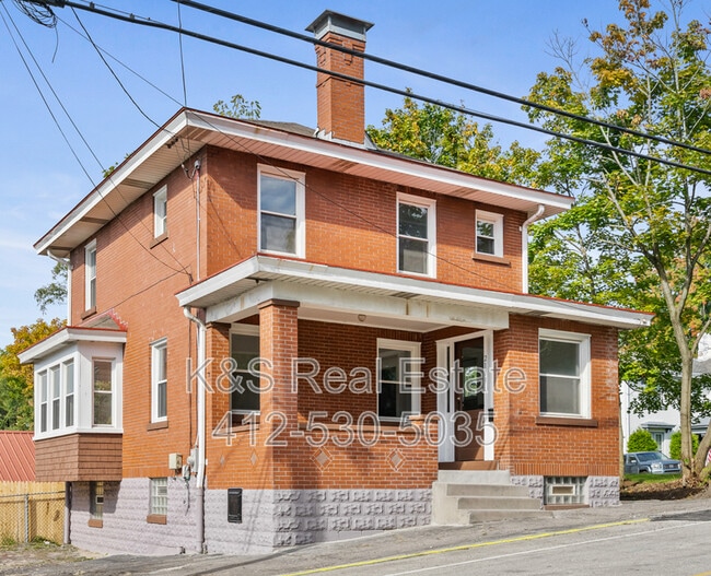 Photo - 2119-2119 Mt Troy Rd